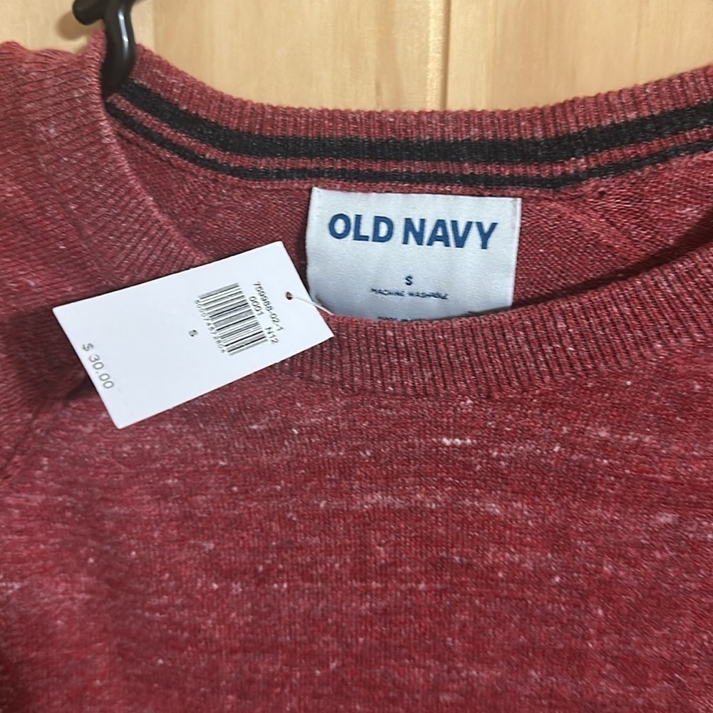 NWT Old Navy Womens Red Long Sleeve - Picture 2 of 5